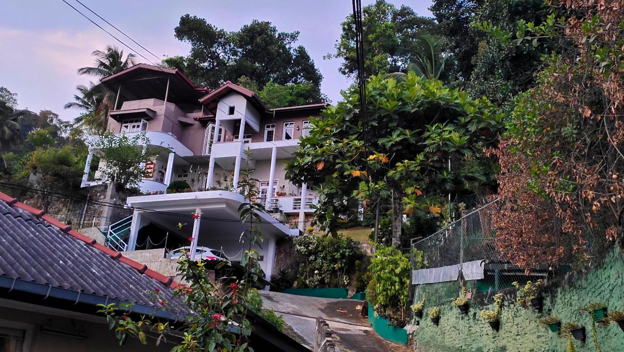 Marvel Hills Kandy Exterior foto