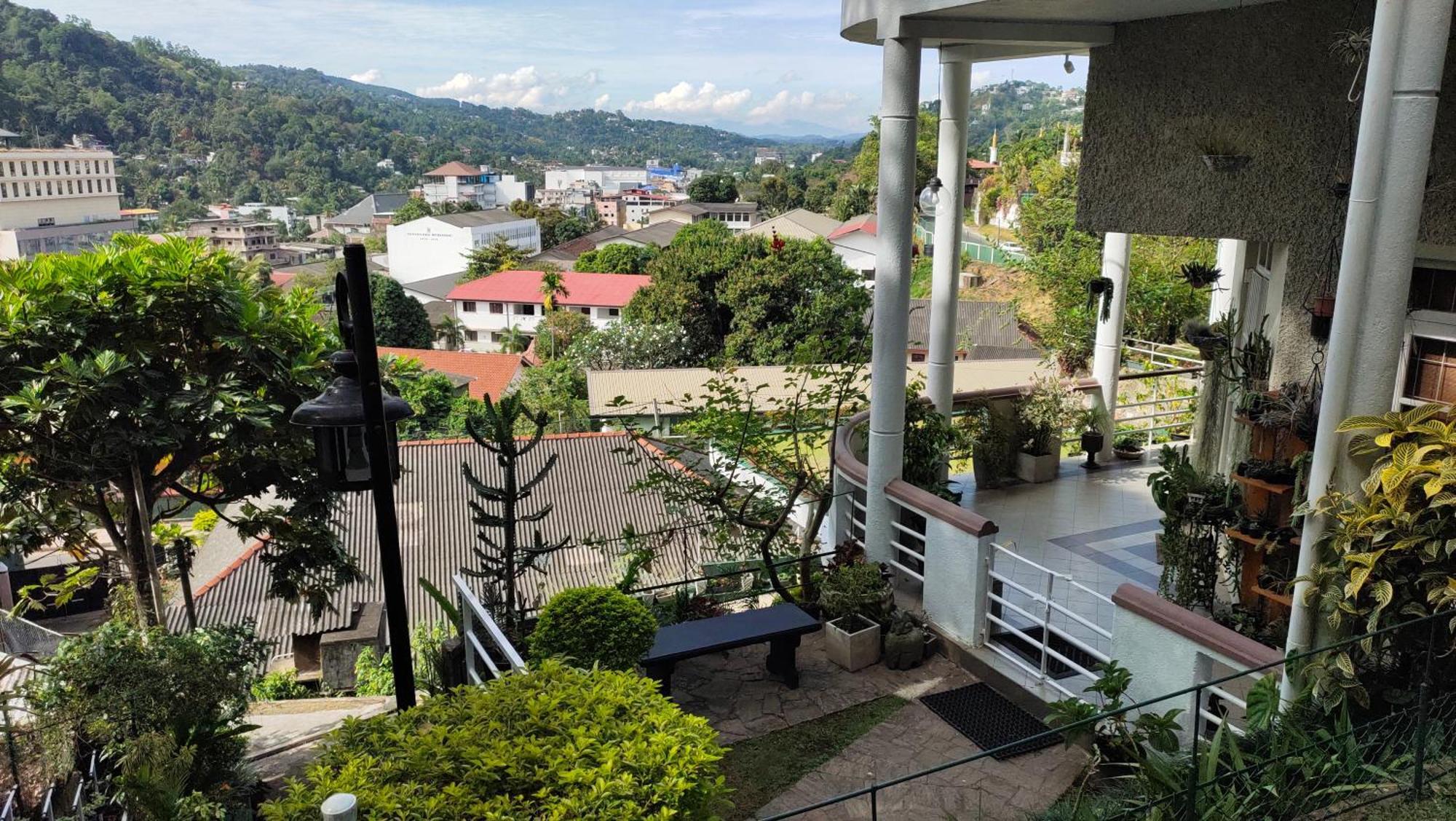 Marvel Hills Kandy Exterior foto